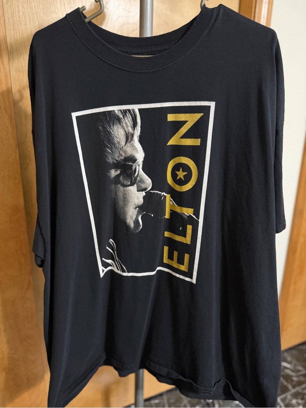 Black Graphic Elton T-Shirt